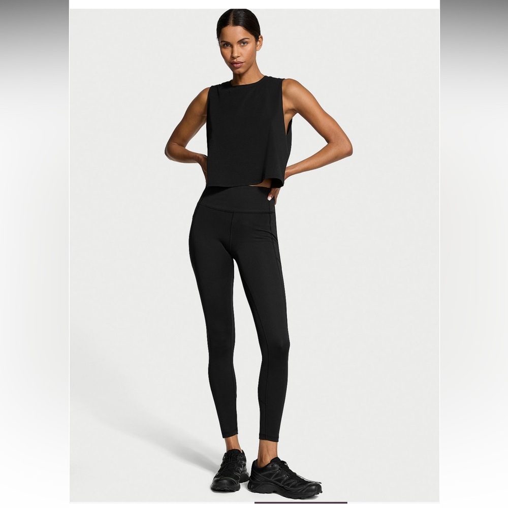 VSX Essential Leggings